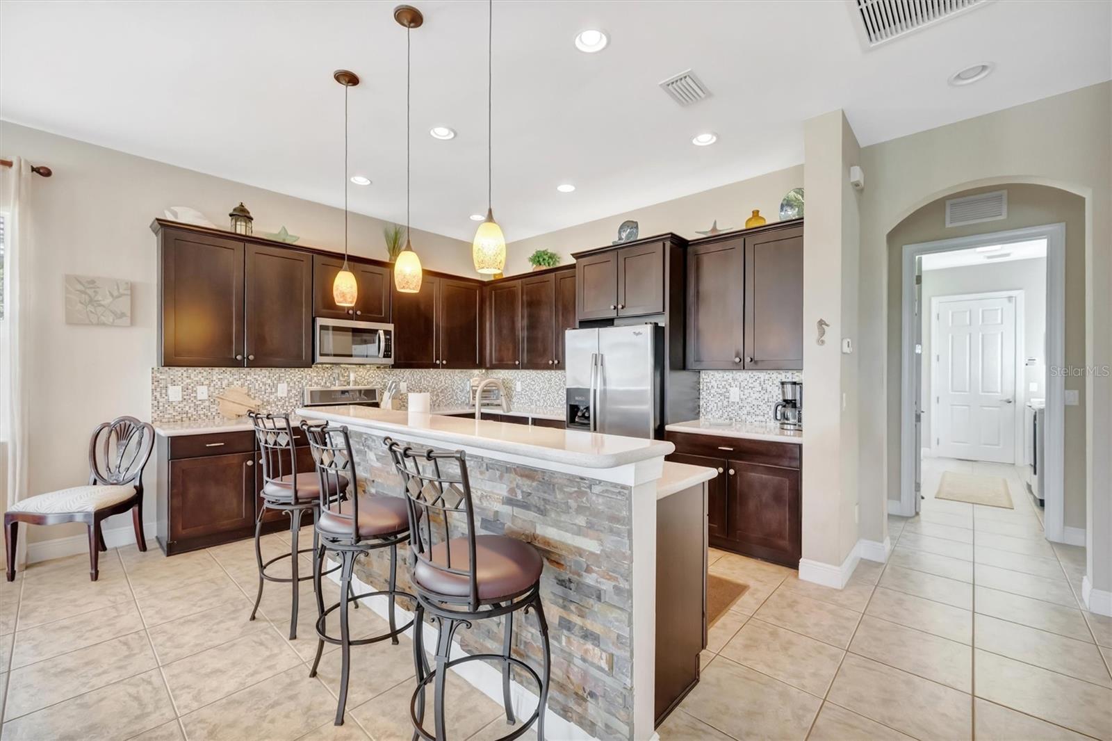 Image 17 of 100 For 1022 Kestrel Court