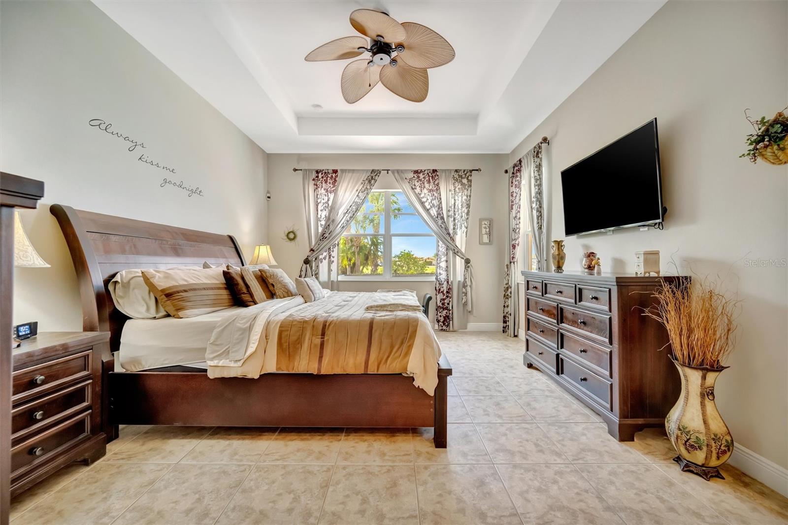 Image 33 of 100 For 1022 Kestrel Court