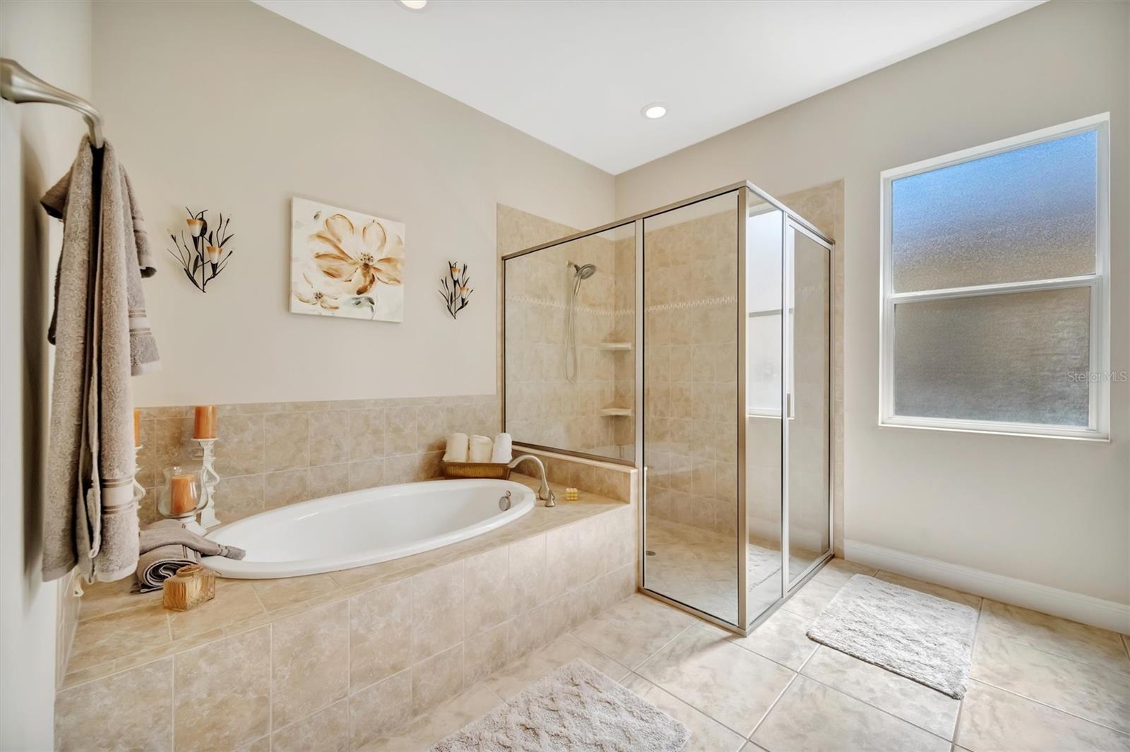 Image 35 of 100 For 1022 Kestrel Court