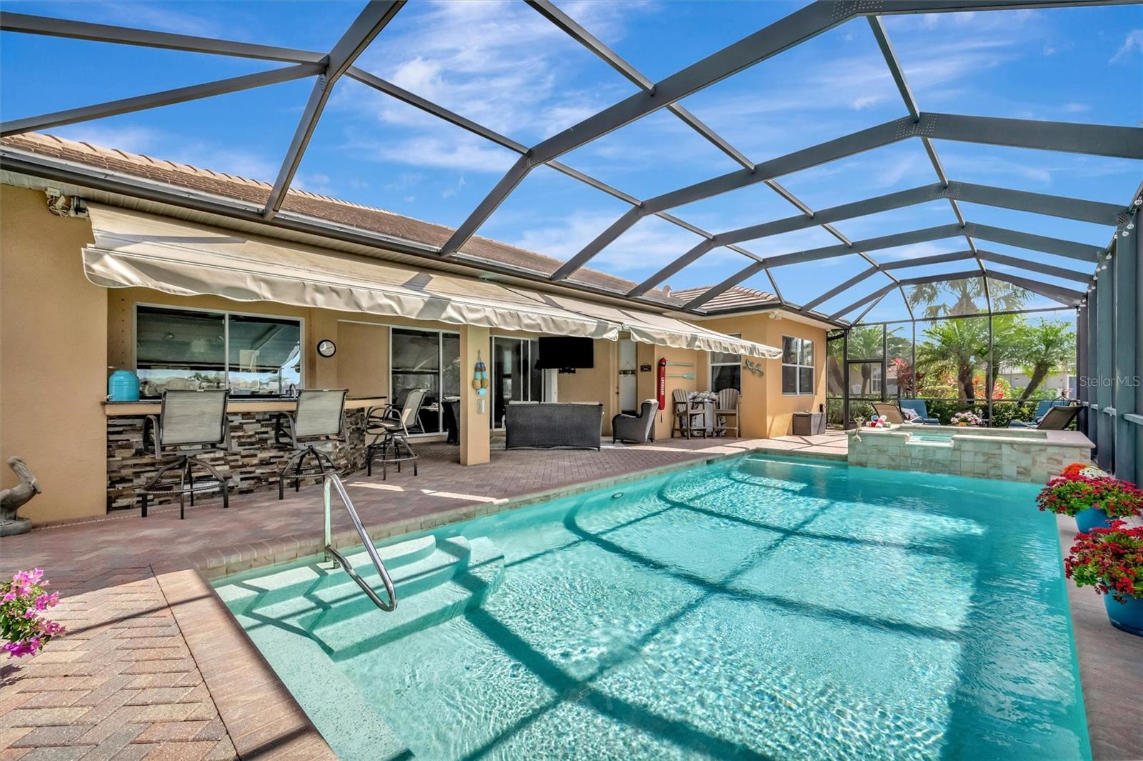 Image 72 of 100 For 1022 Kestrel Court