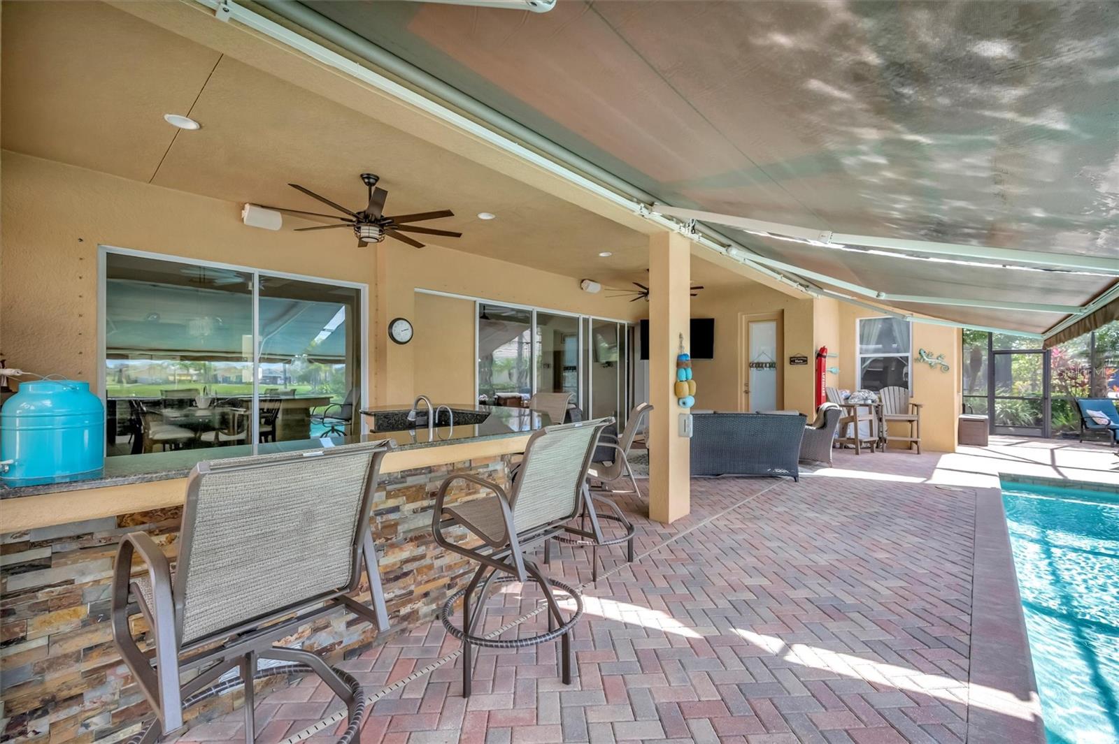 Image 73 of 100 For 1022 Kestrel Court