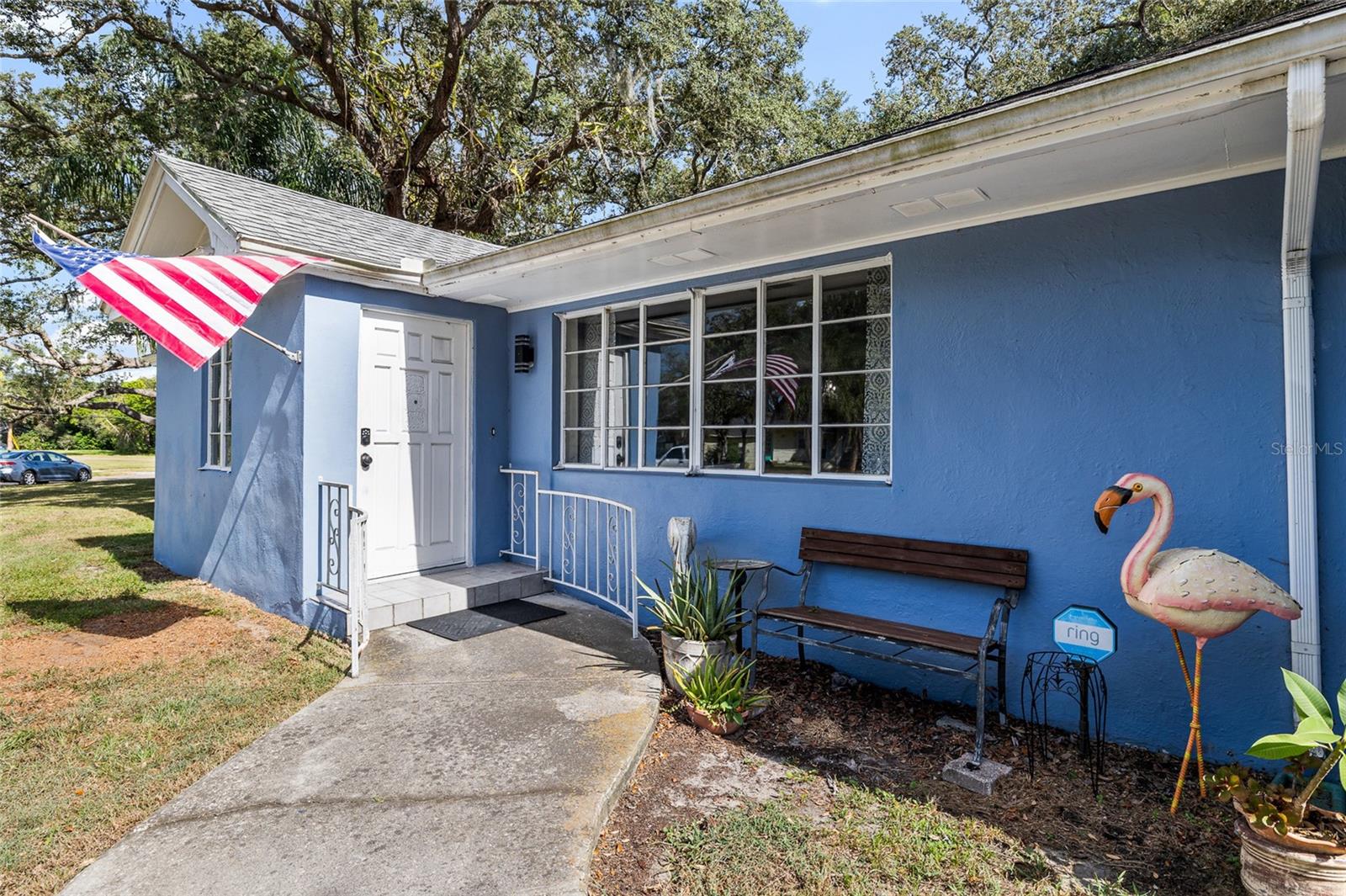 Image 14 of 47 For 2027 Pinecrest Way