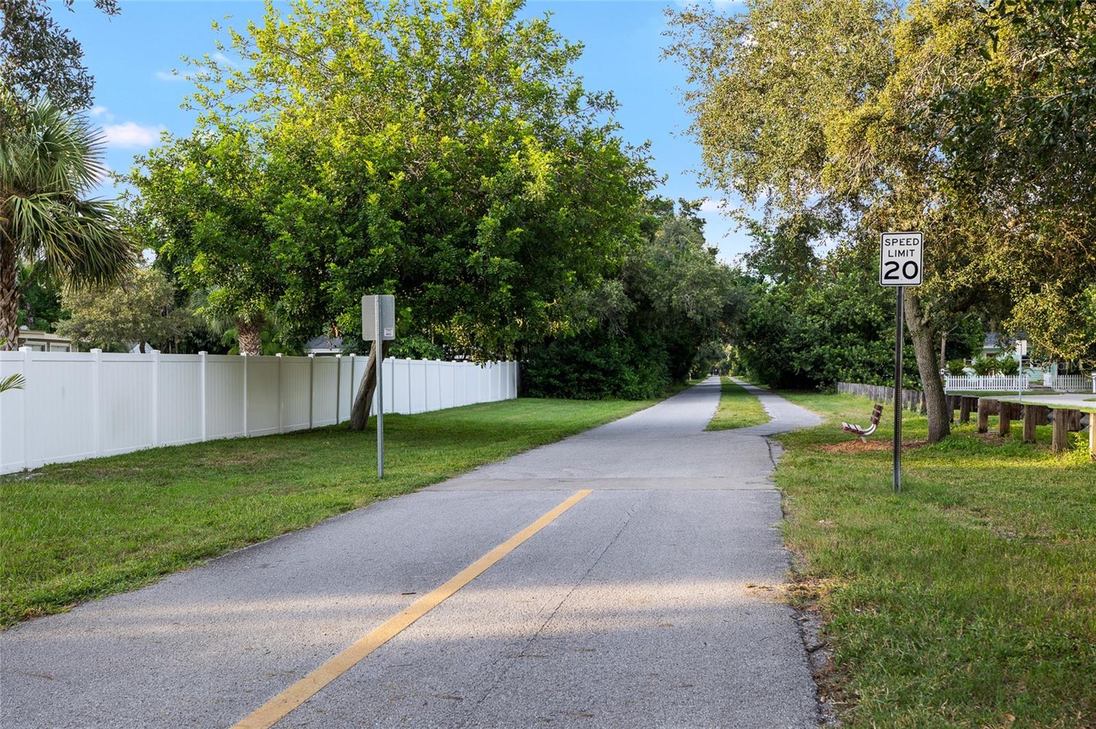 Image 47 of 47 For 2027 Pinecrest Way