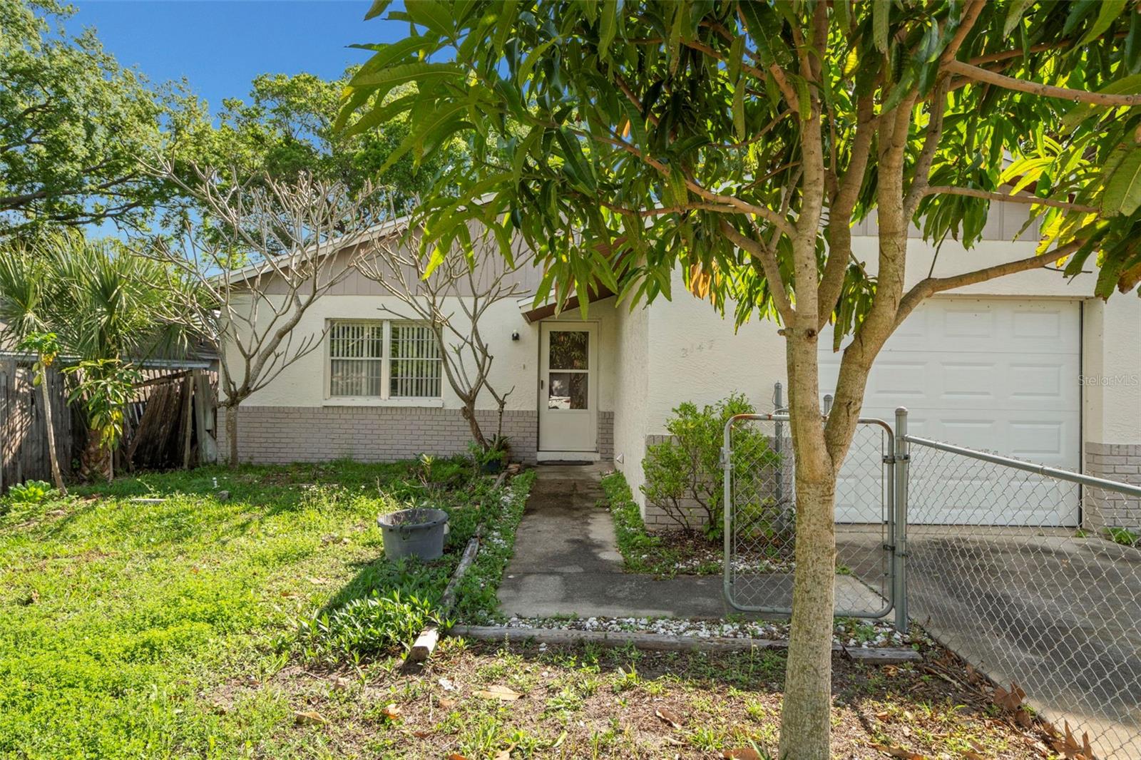 Image 2 of 25 For 2147 Coral Way