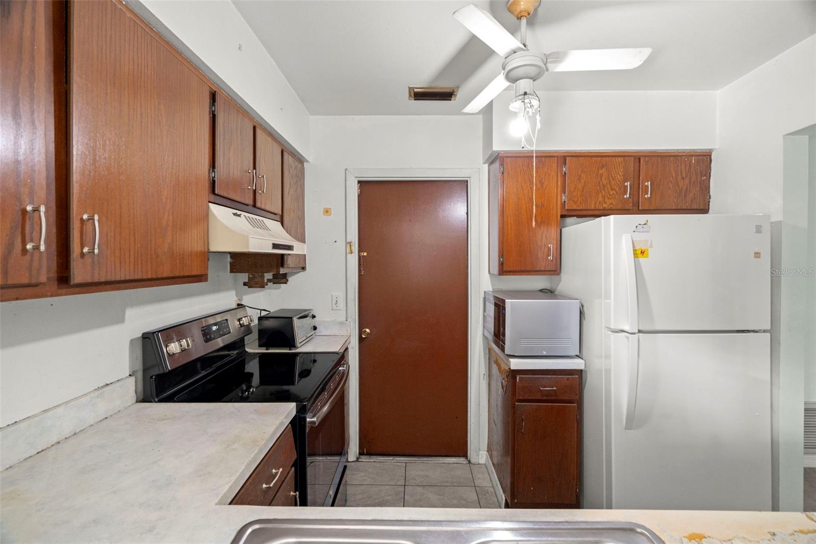 Image 8 of 25 For 2147 Coral Way