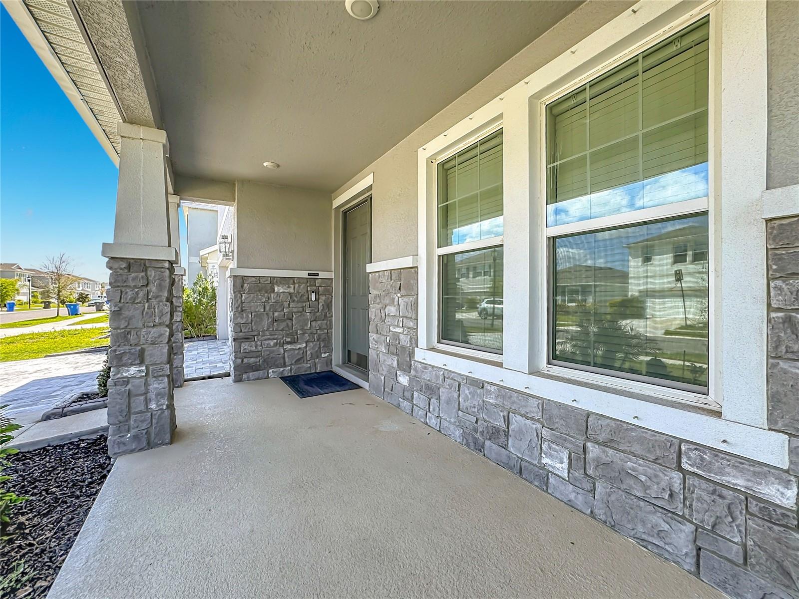 Listing photo id 8 for 13071 Brookside Moss Drive