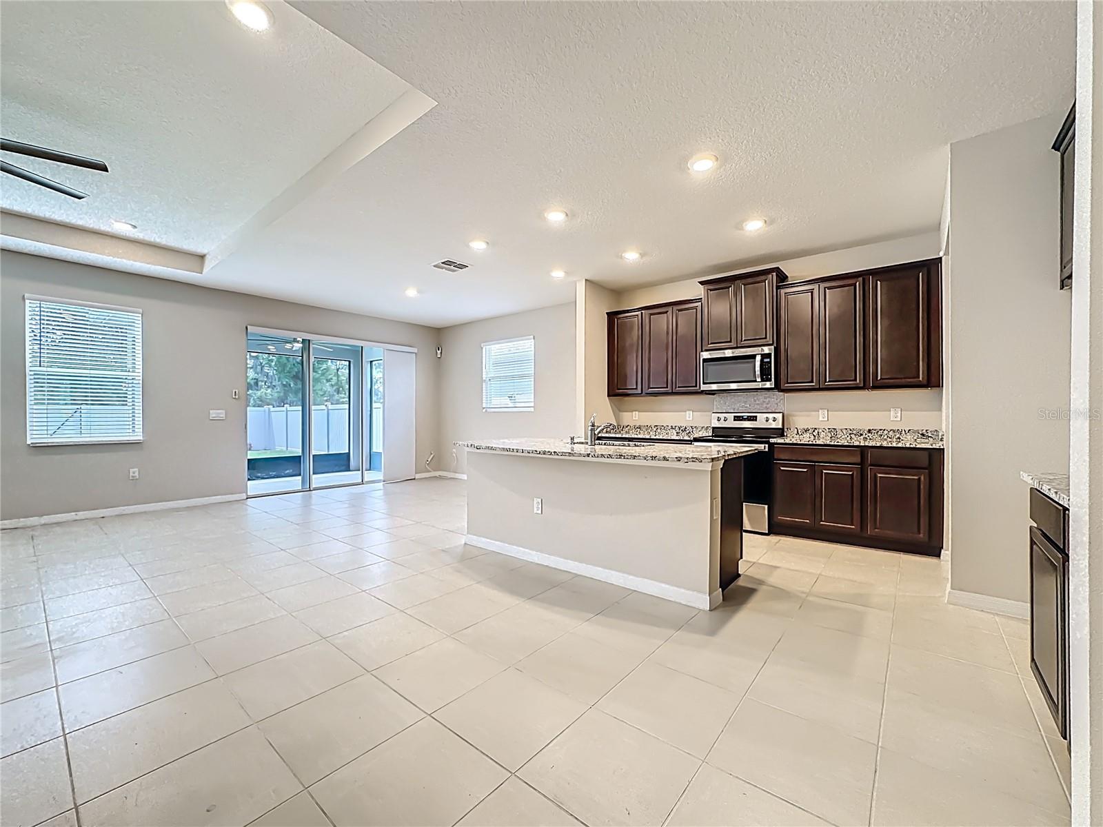 Listing photo id 22 for 13071 Brookside Moss Drive