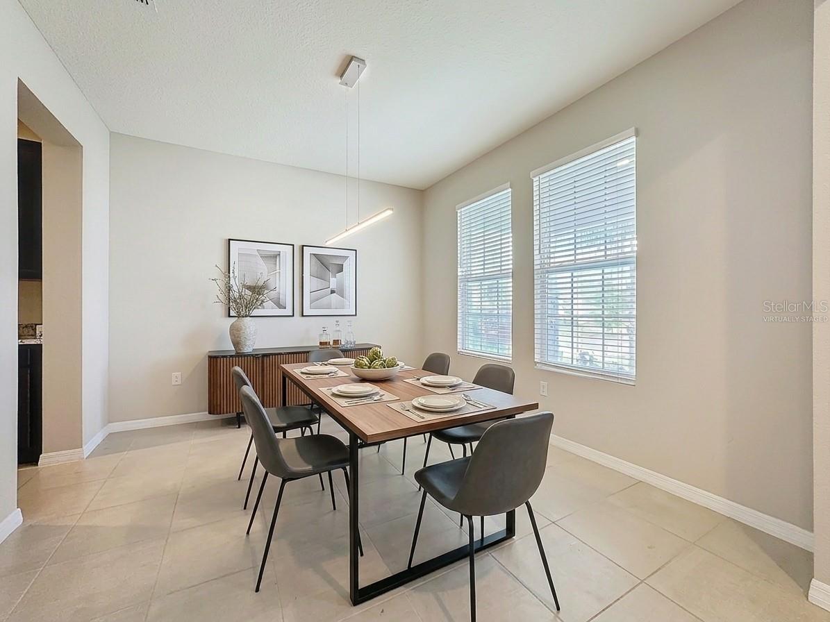 Listing photo id 1 for 13071 Brookside Moss Drive