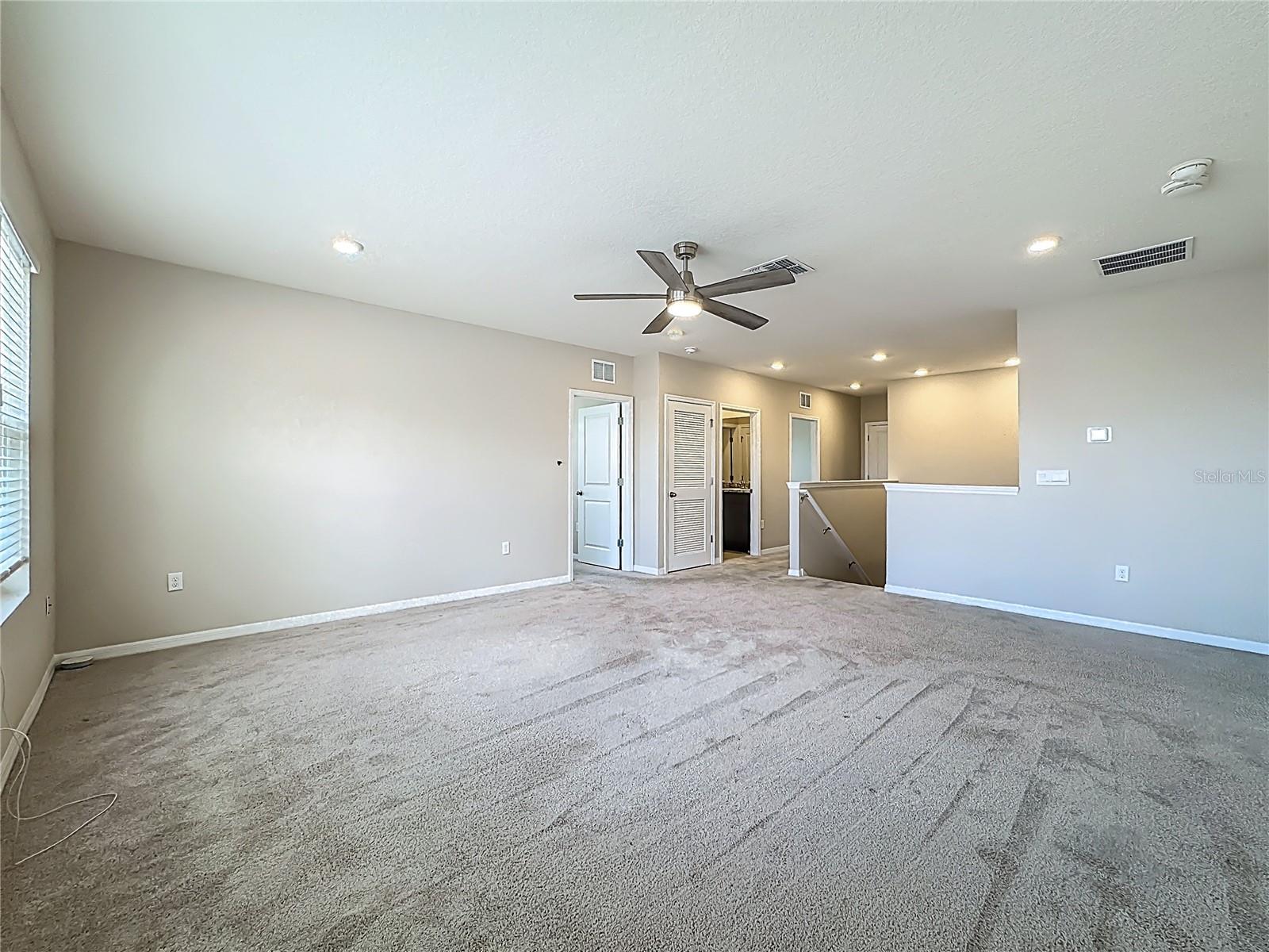 Listing photo id 36 for 13071 Brookside Moss Drive