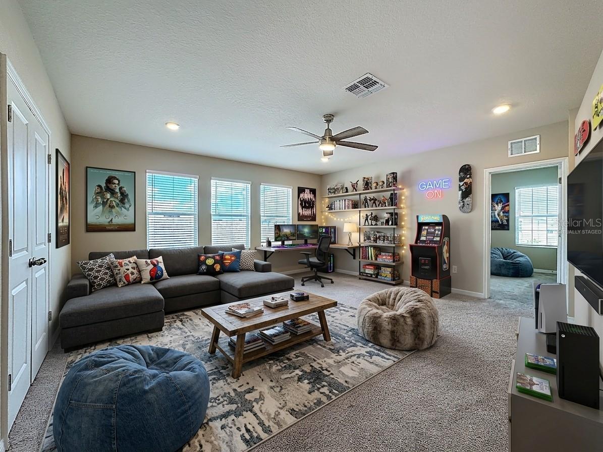 Listing photo id 37 for 13071 Brookside Moss Drive