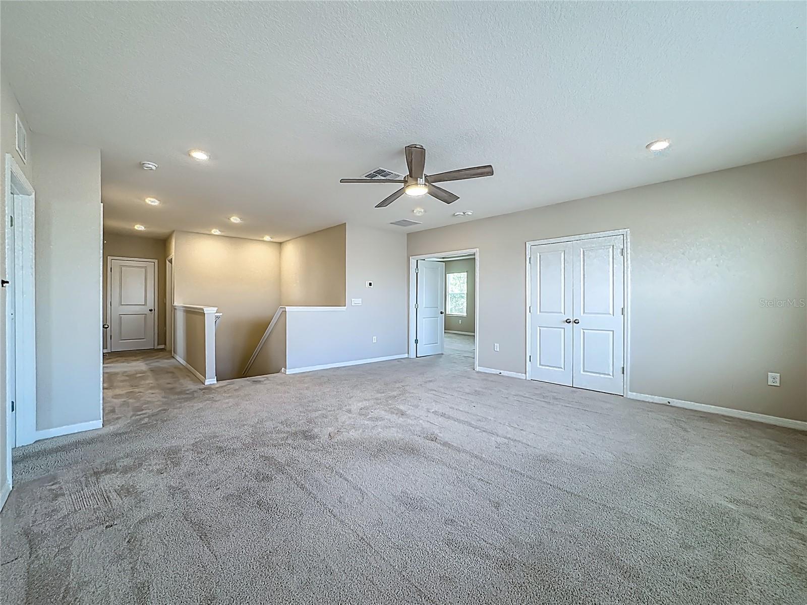 Listing photo id 38 for 13071 Brookside Moss Drive