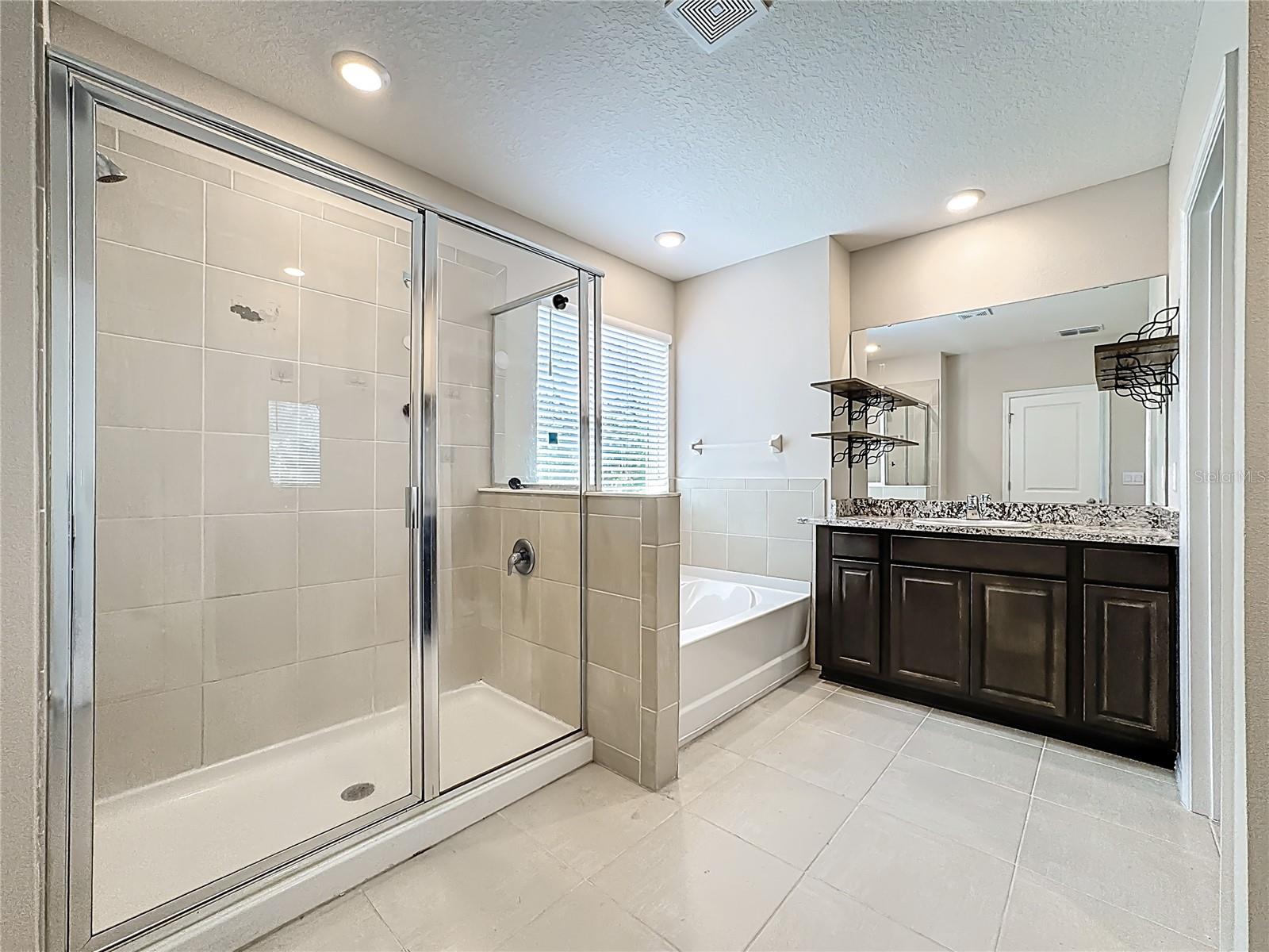 Listing photo id 47 for 13071 Brookside Moss Drive