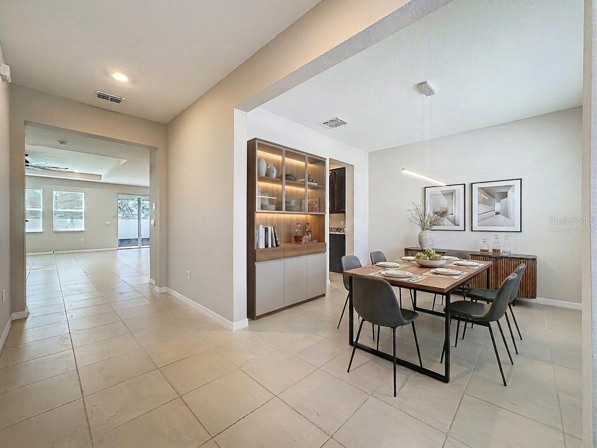 Listing photo id 3 for 13071 Brookside Moss Drive