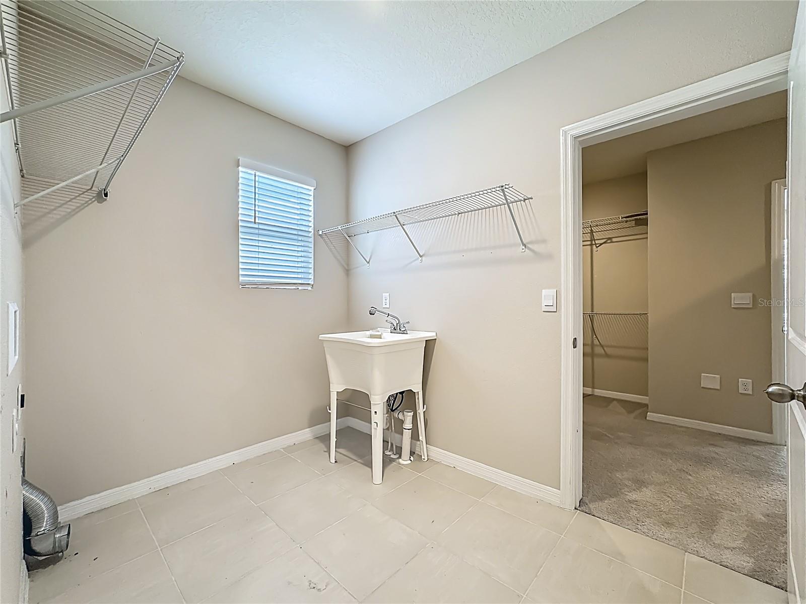 Listing photo id 52 for 13071 Brookside Moss Drive