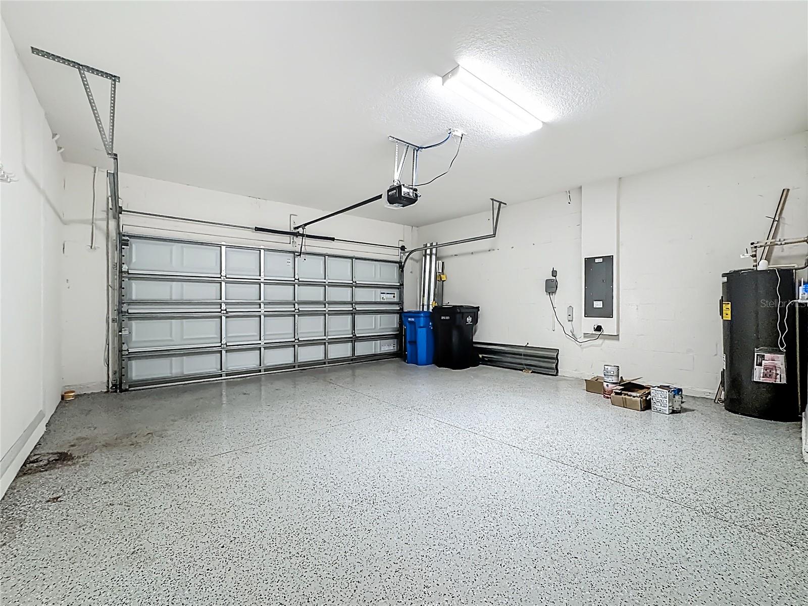 Listing photo id 61 for 13071 Brookside Moss Drive