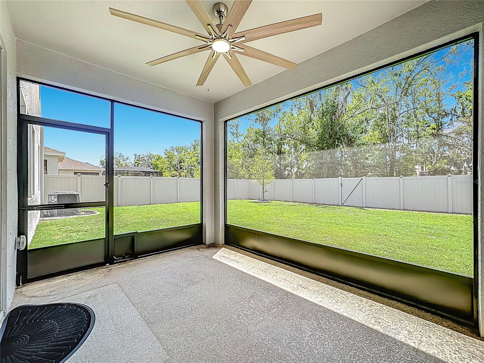 Listing photo id 64 for 13071 Brookside Moss Drive