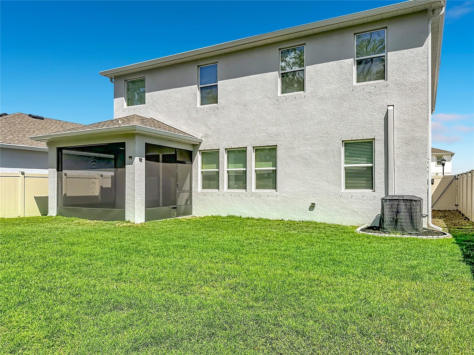 Listing photo id 74 for 13071 Brookside Moss Drive