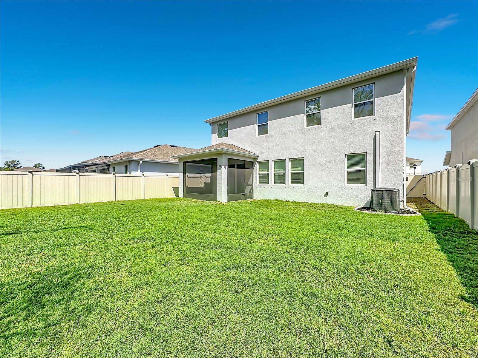 Listing photo id 77 for 13071 Brookside Moss Drive