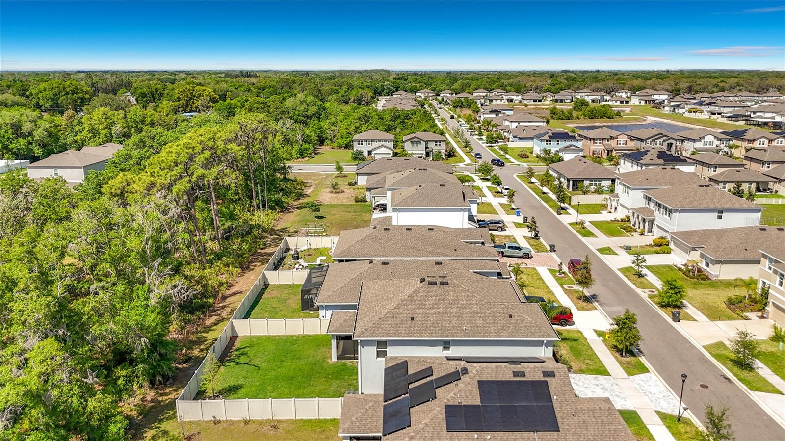 Listing photo id 81 for 13071 Brookside Moss Drive