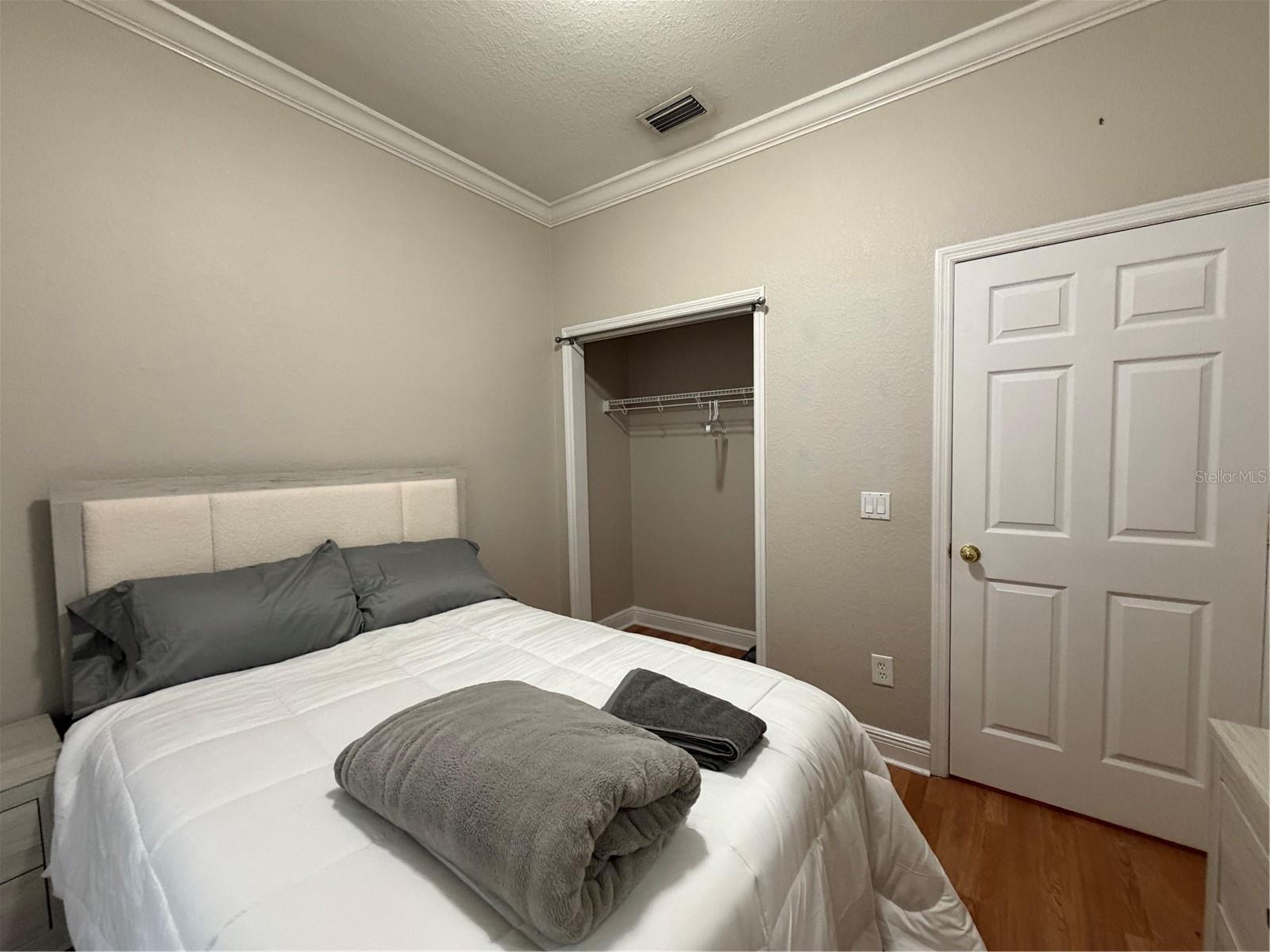 Image 11 of 23 For 117 Key Haven Court