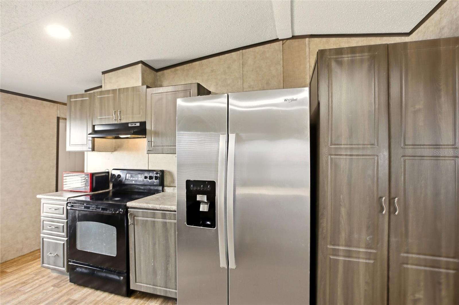 Image 13 of 44 For 1885 Far Pointe Drive