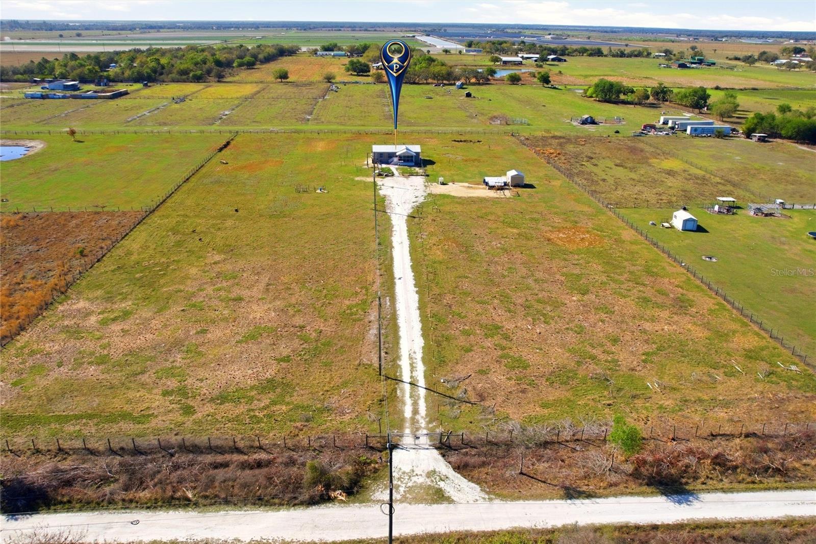 Image 39 of 44 For 1885 Far Pointe Drive