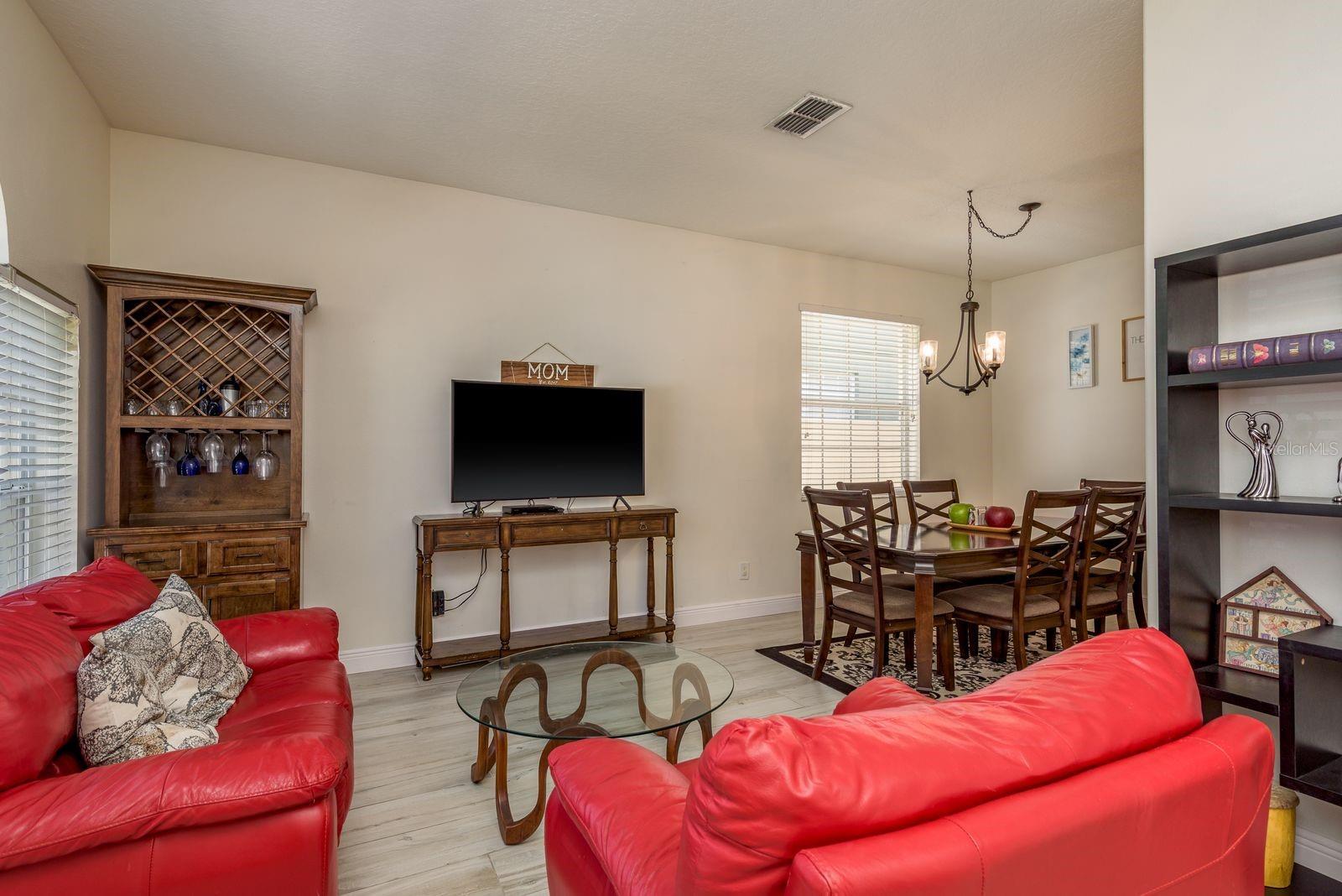 Image 13 of 55 For 17902 Cunningham Court