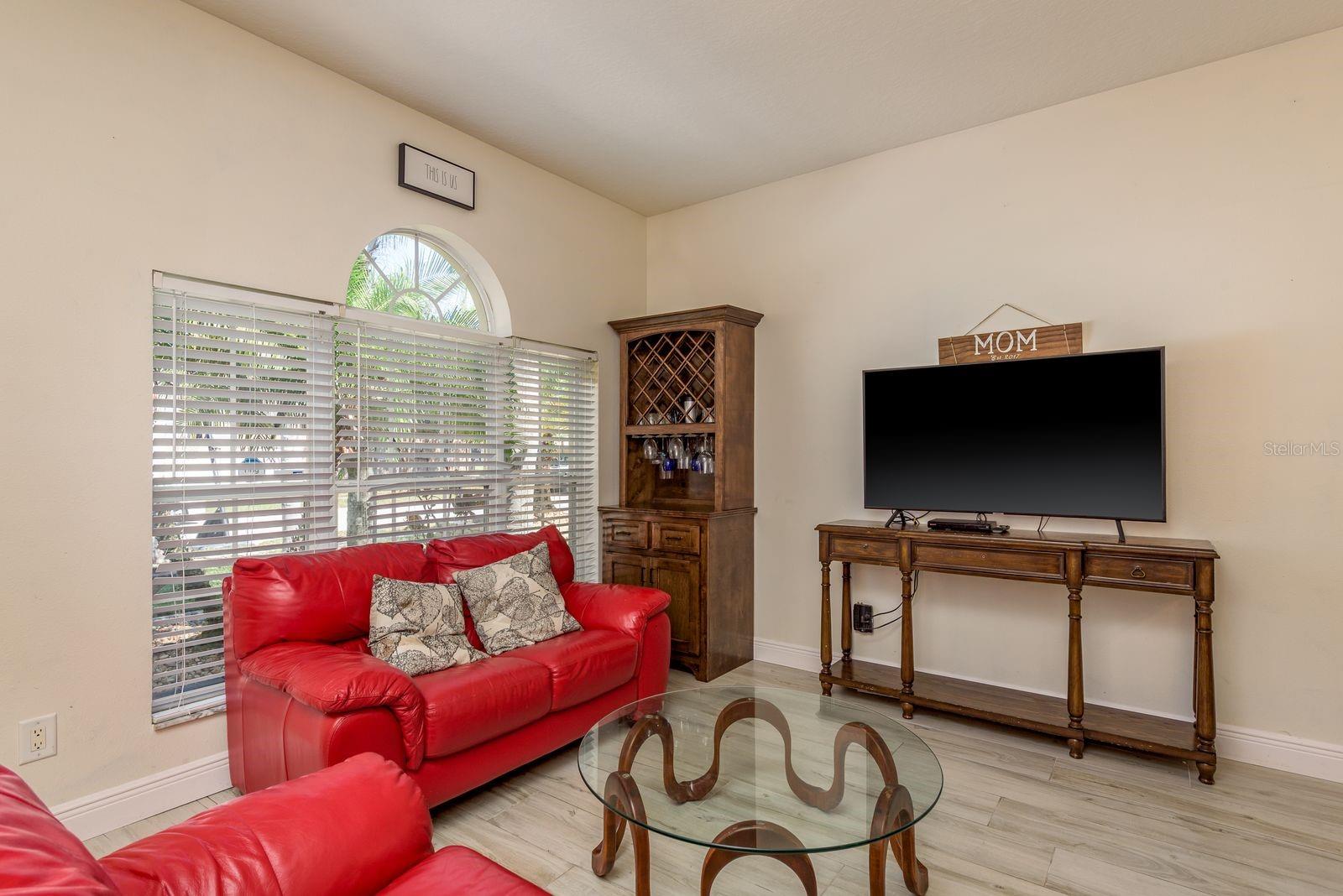 Image 14 of 55 For 17902 Cunningham Court