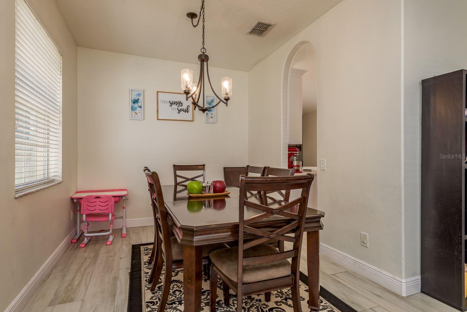 Image 16 of 55 For 17902 Cunningham Court