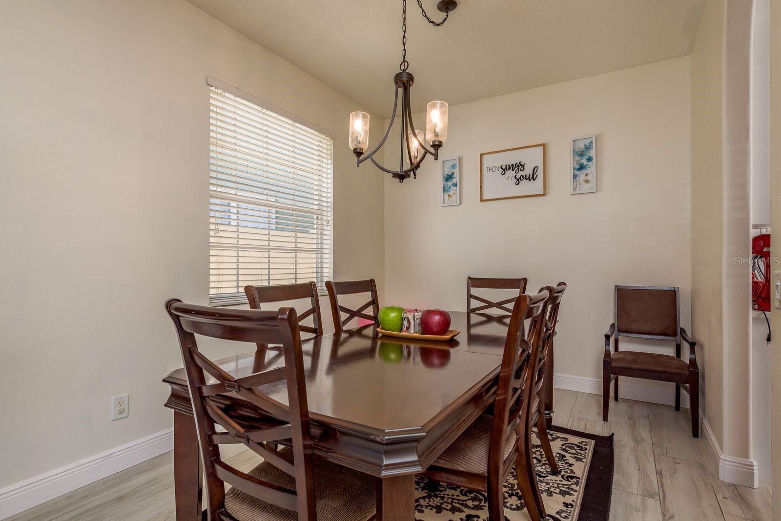 Image 17 of 55 For 17902 Cunningham Court