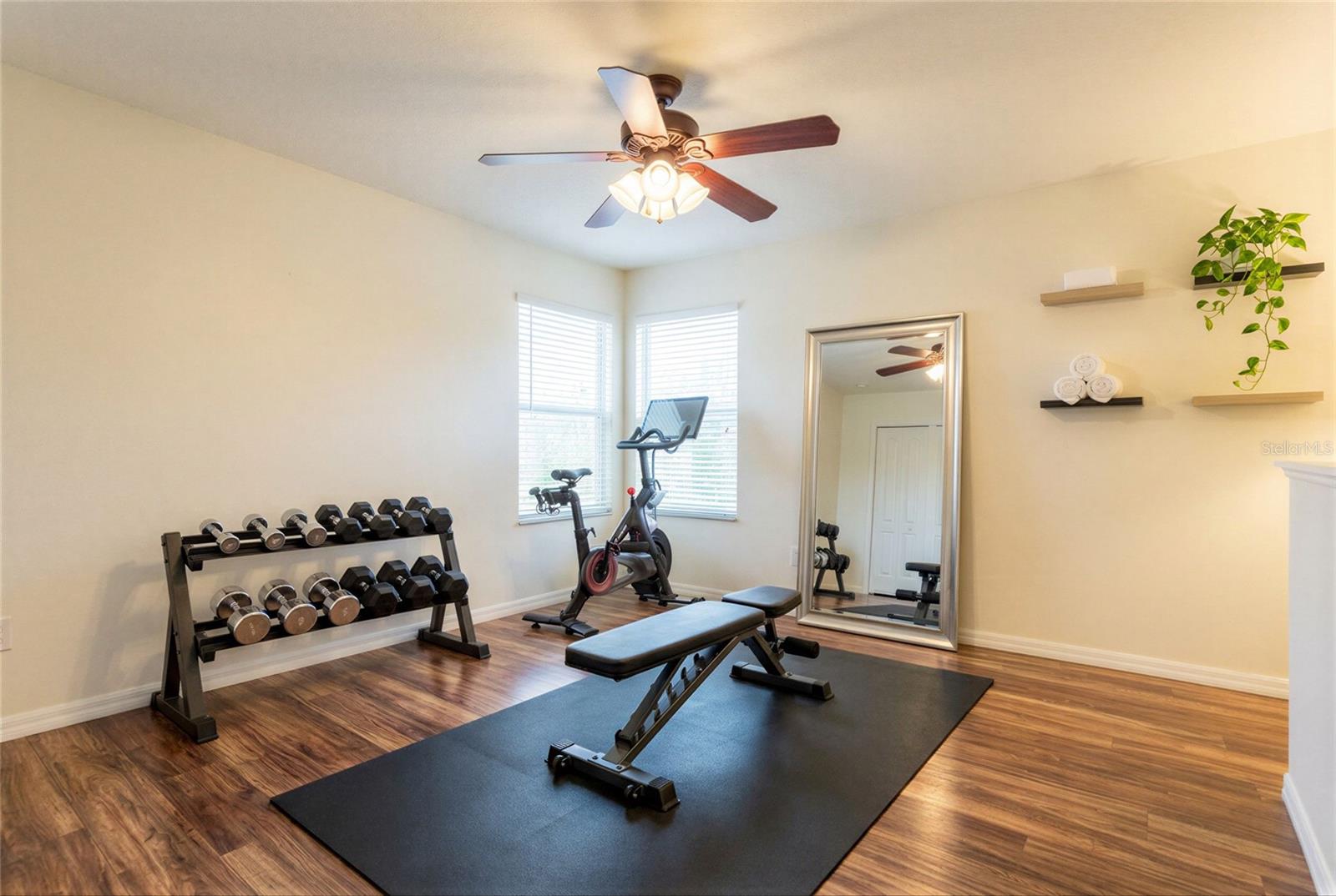 Image 6 of 55 For 17902 Cunningham Court