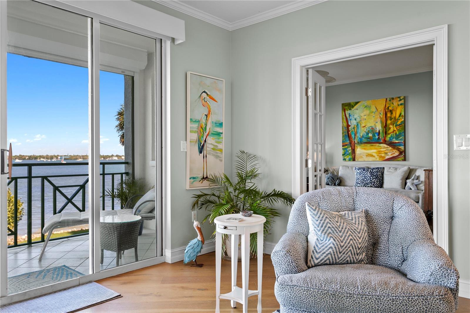 Image 12 of 83 For 4717 Dolphin Cay Lane S 202