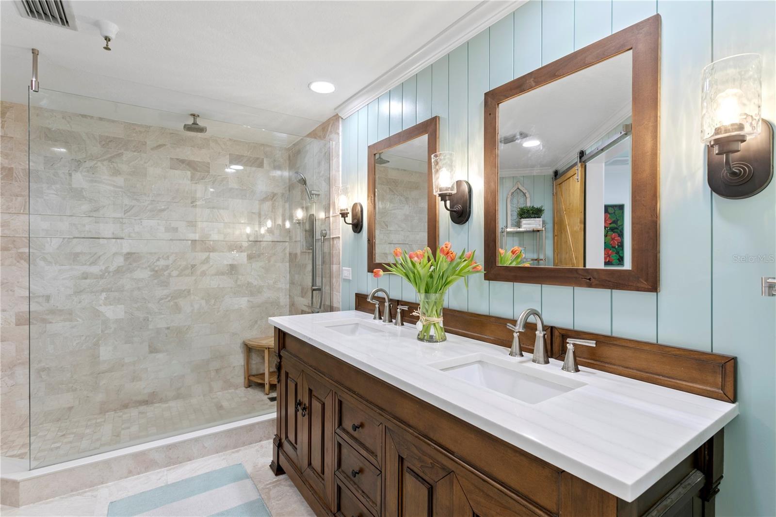 Image 31 of 83 For 4717 Dolphin Cay Lane S 202