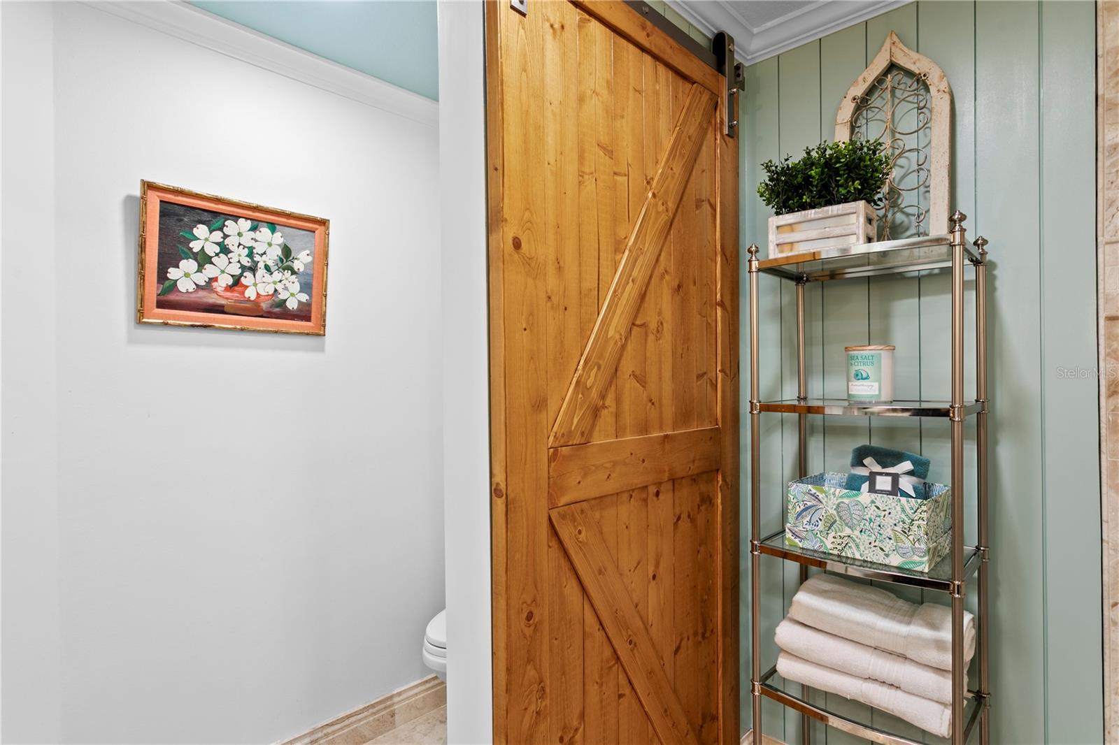 Image 33 of 83 For 4717 Dolphin Cay Lane S 202