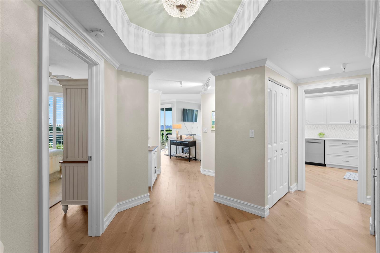 Image 4 of 83 For 4717 Dolphin Cay Lane S 202