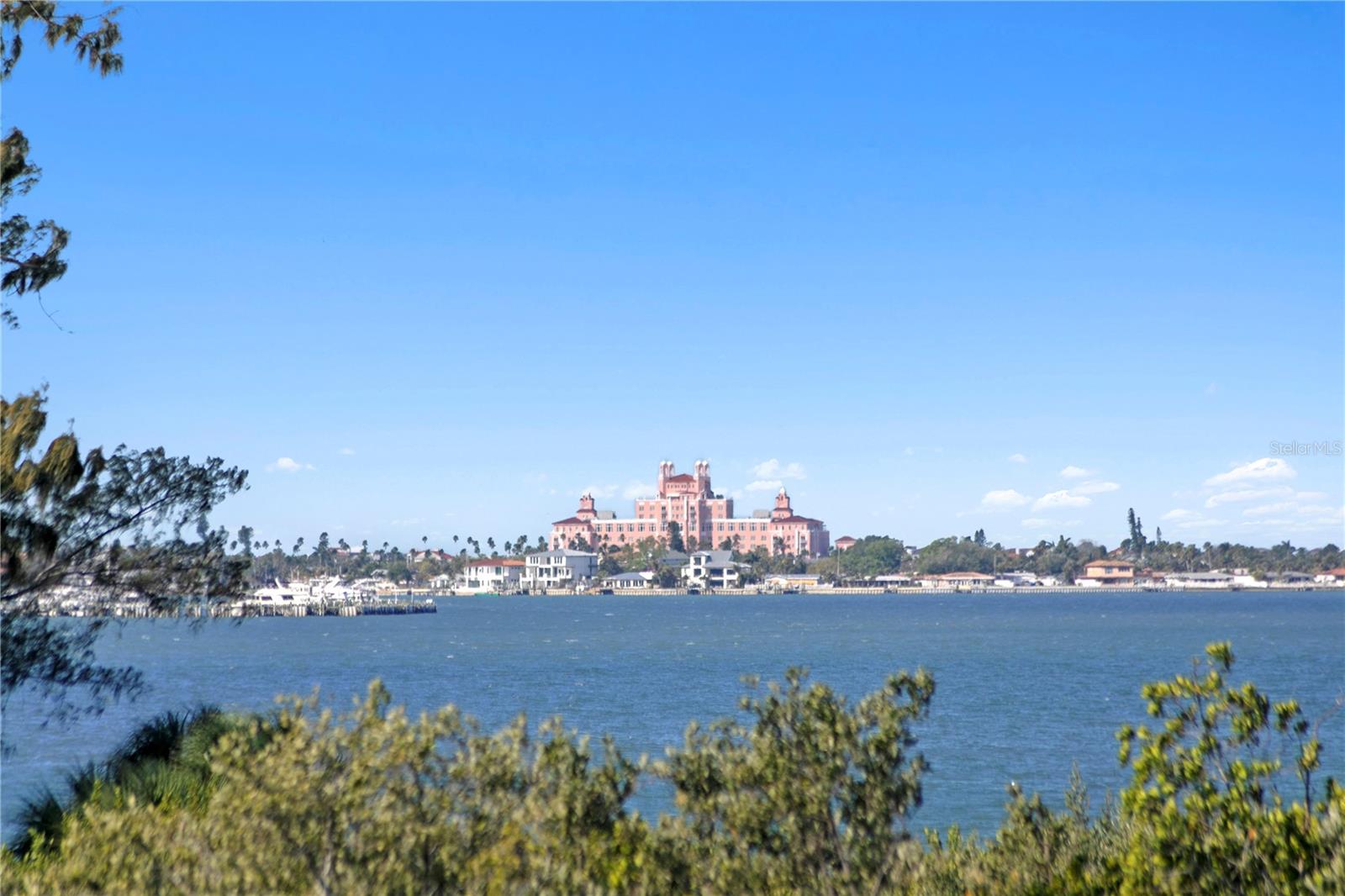 Image 41 of 83 For 4717 Dolphin Cay Lane S 202