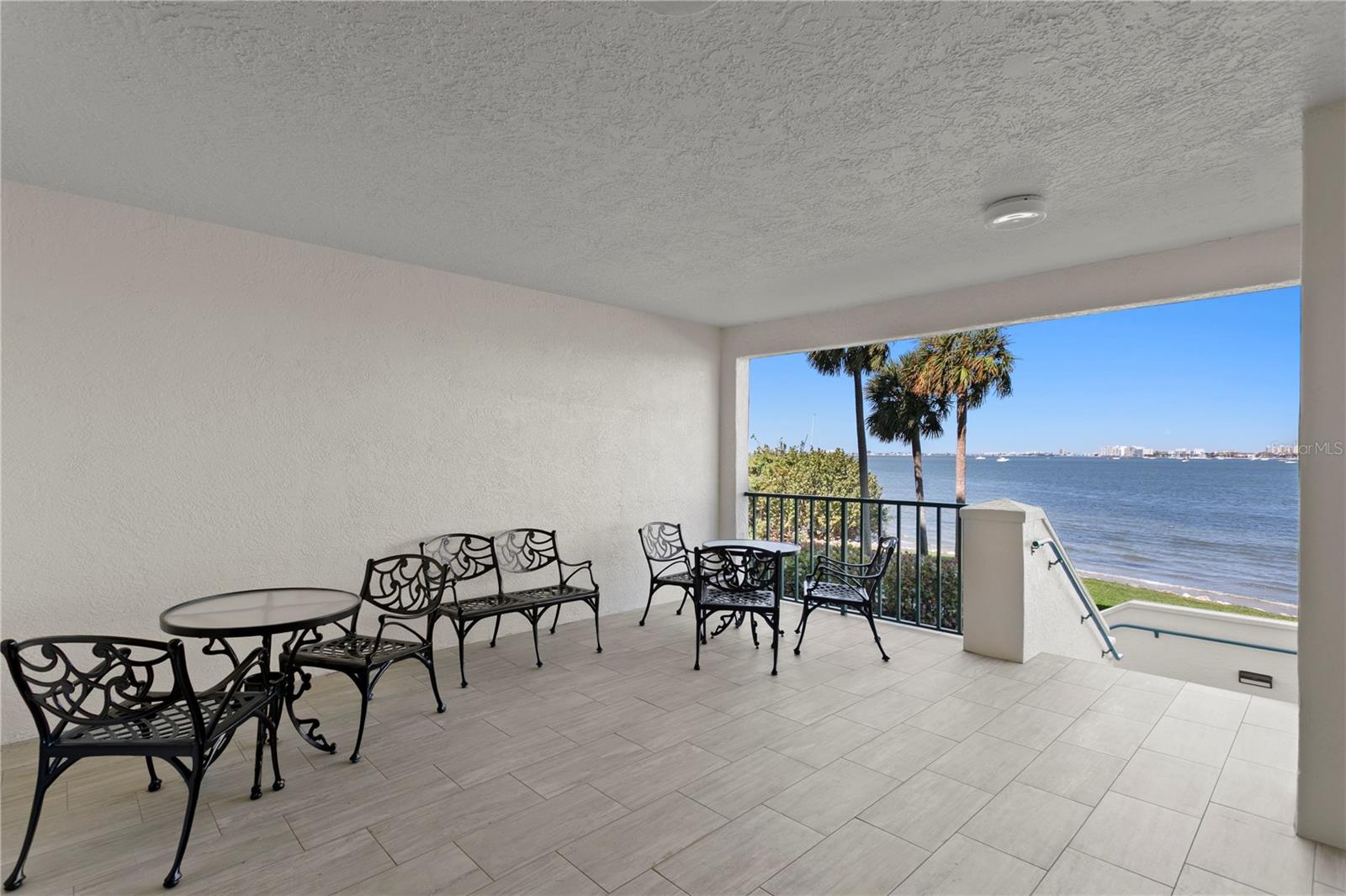 Image 44 of 83 For 4717 Dolphin Cay Lane S 202