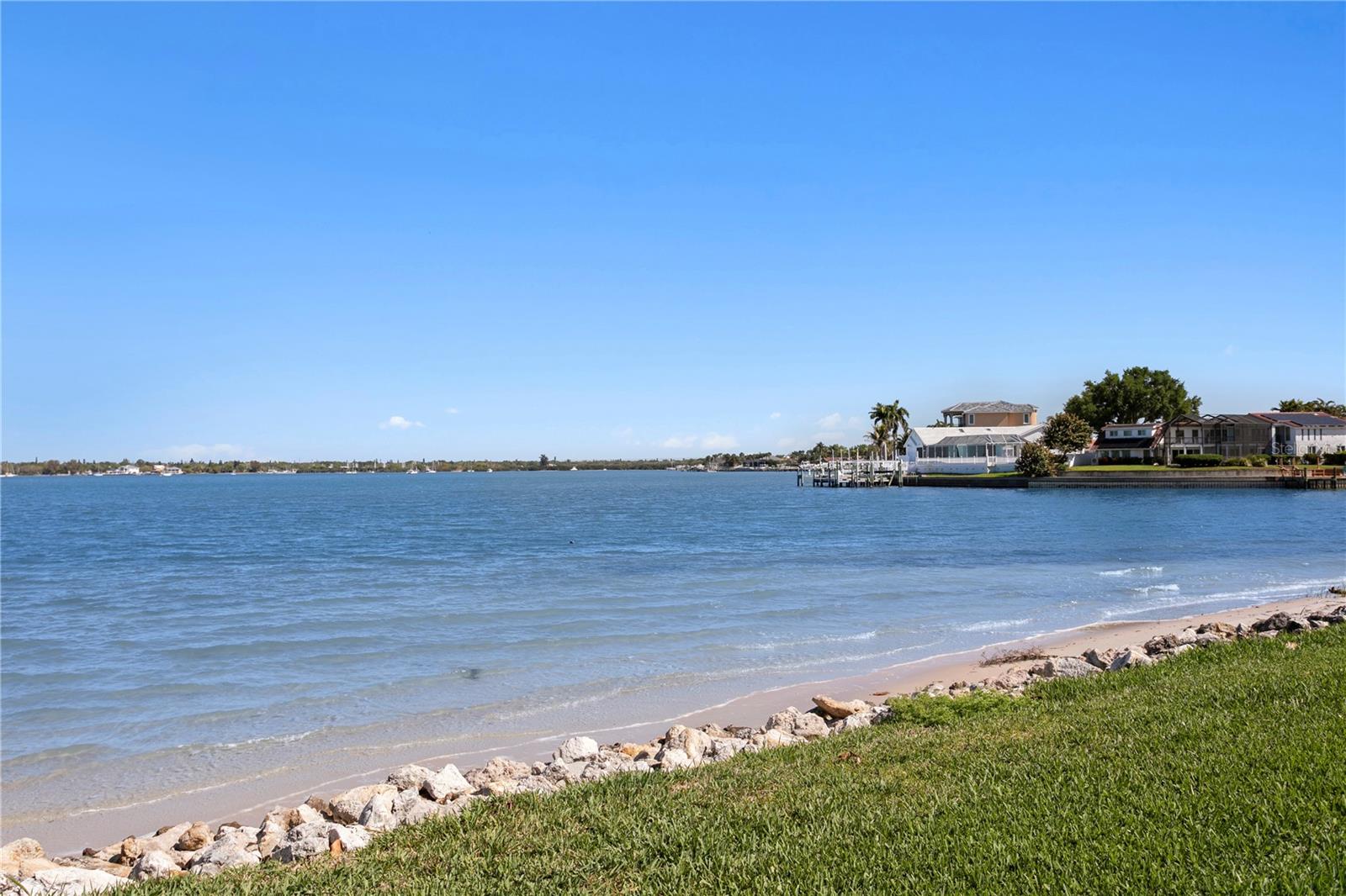 Image 47 of 83 For 4717 Dolphin Cay Lane S 202