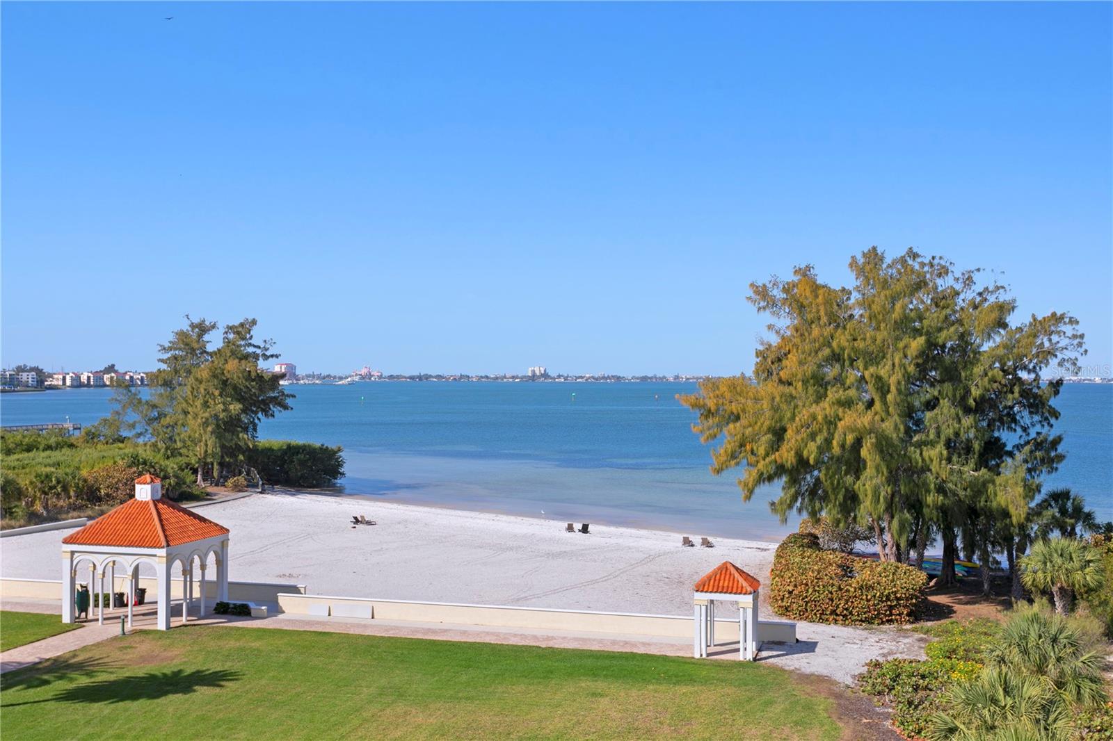 Image 61 of 83 For 4717 Dolphin Cay Lane S 202