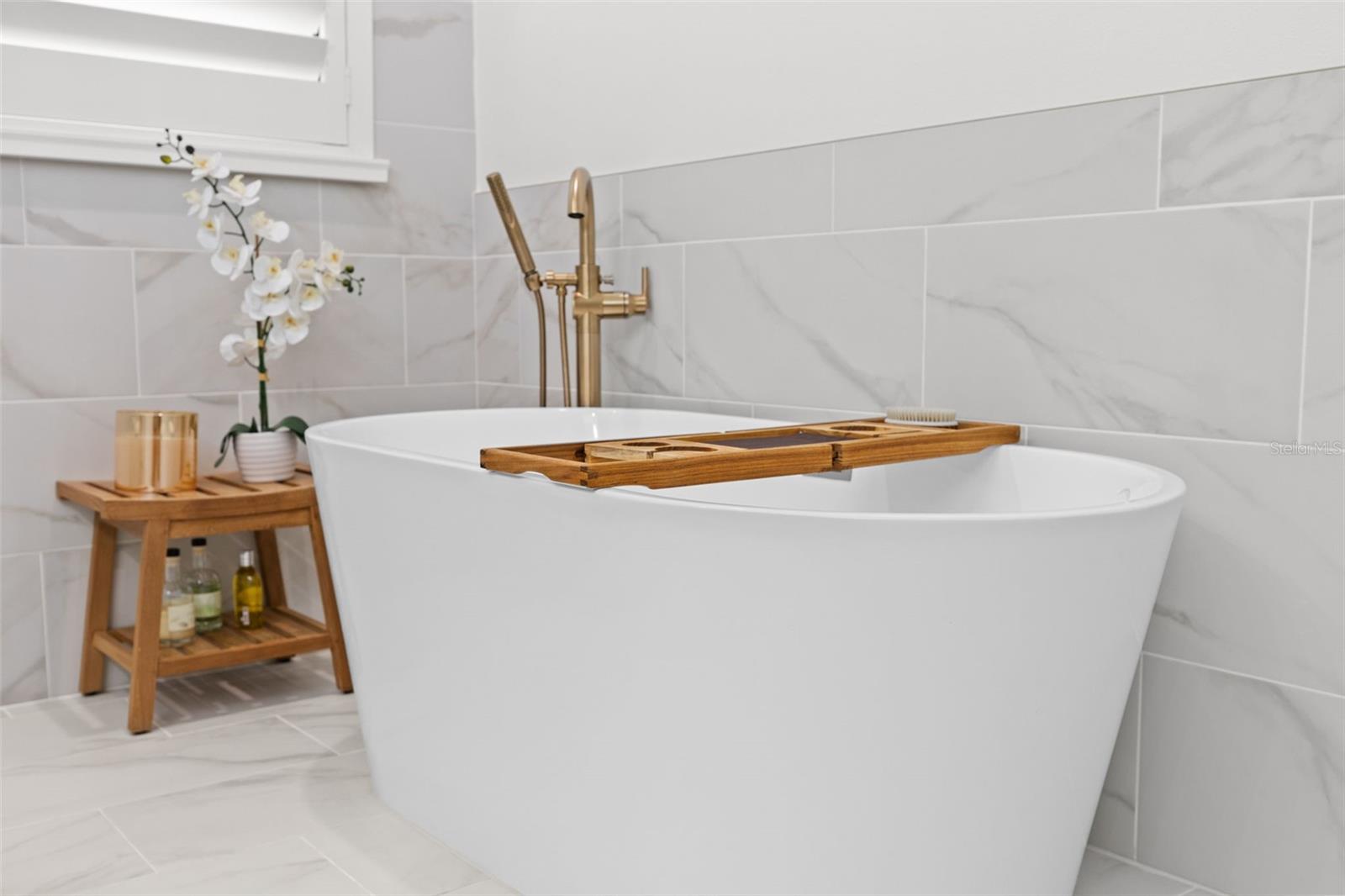 Image 33 of 74 For 2905 Leila Avenue