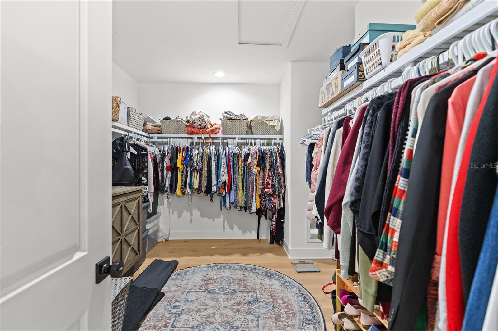 Image 34 of 74 For 2905 Leila Avenue