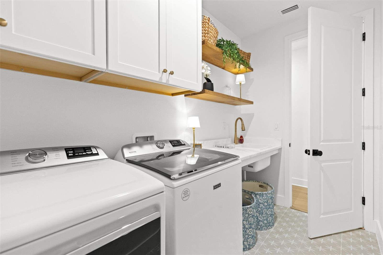 Image 37 of 74 For 2905 Leila Avenue