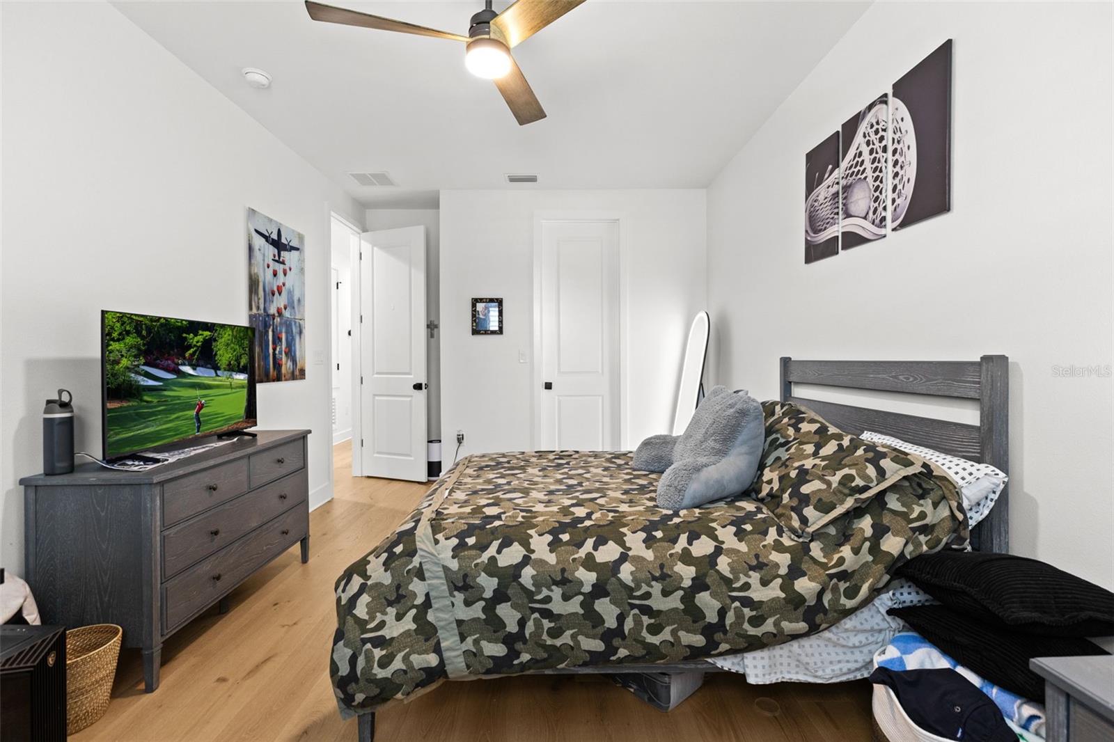 Image 43 of 74 For 2905 Leila Avenue