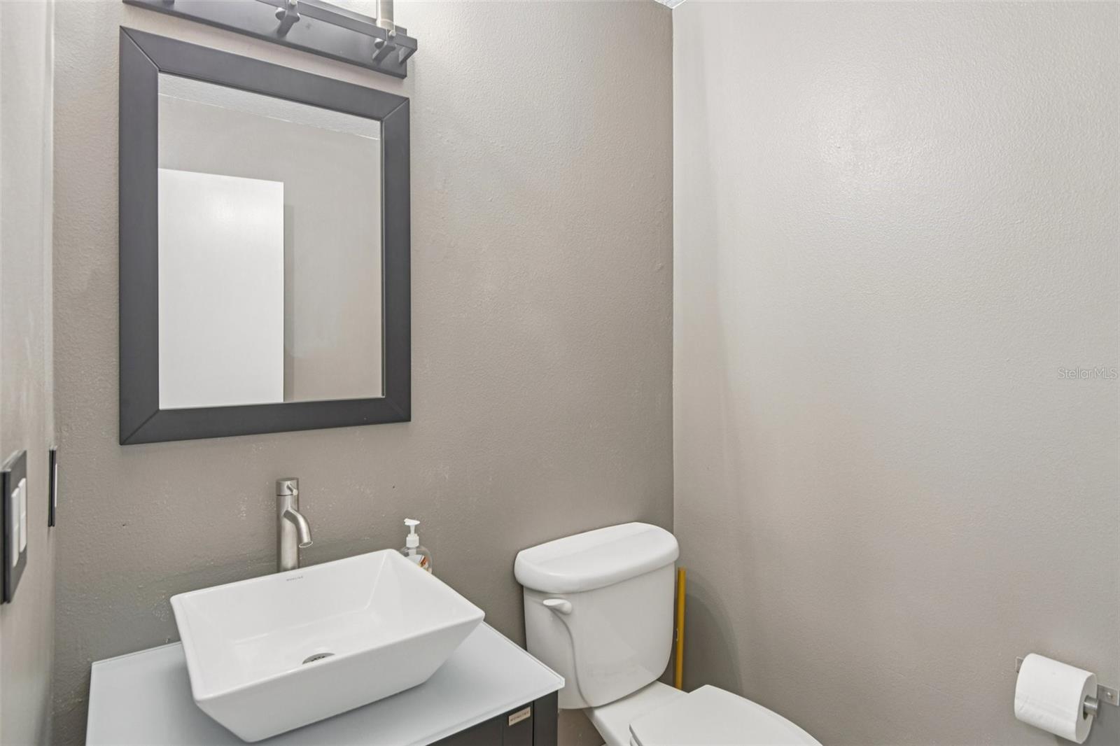 Image 18 of 44 For 226 5th Avenue N 801