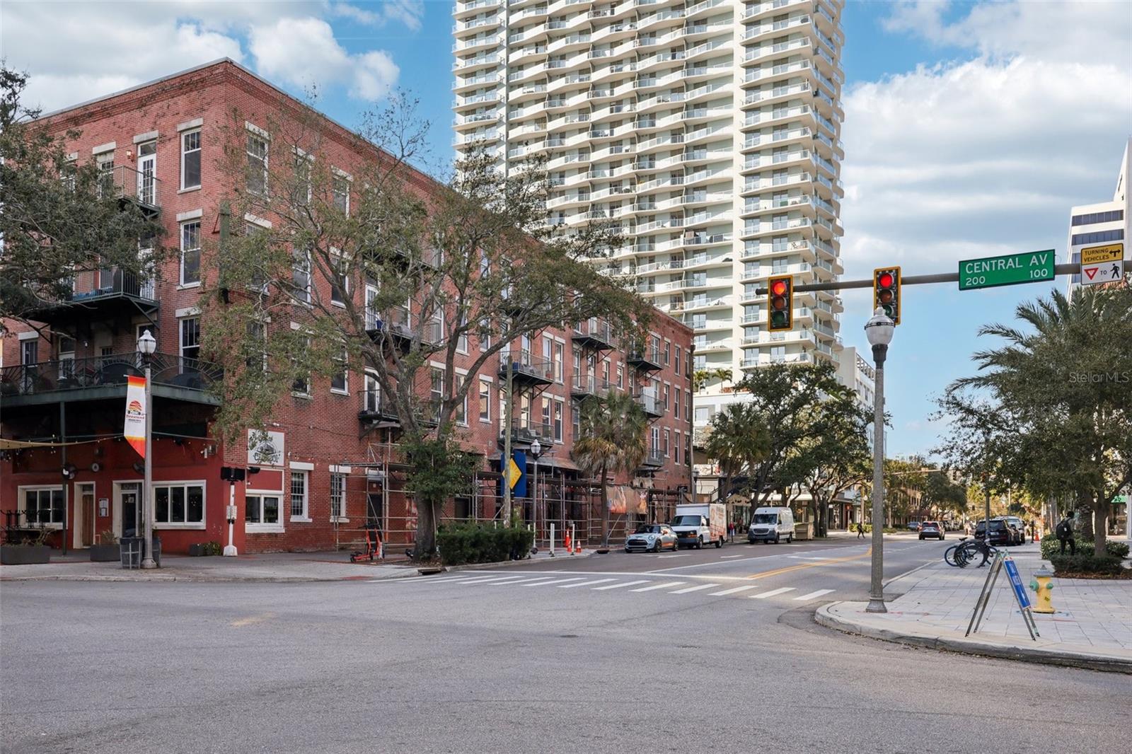 Image 32 of 44 For 226 5th Avenue N 801