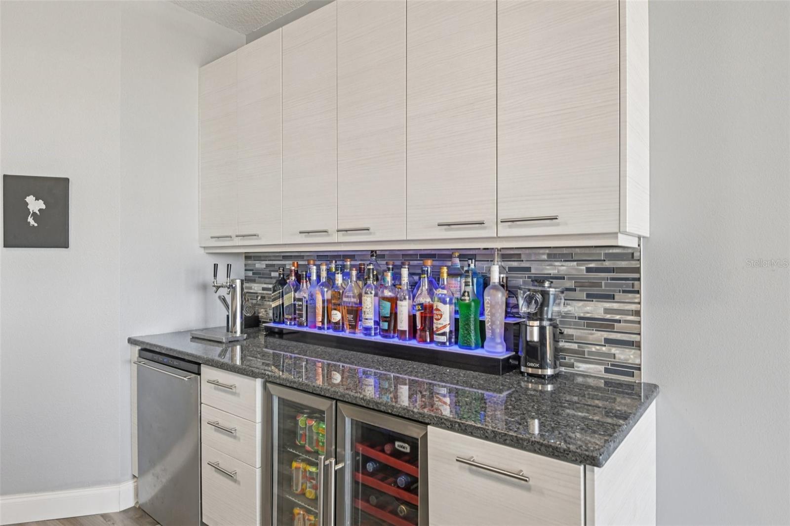 Image 7 of 44 For 226 5th Avenue N 801