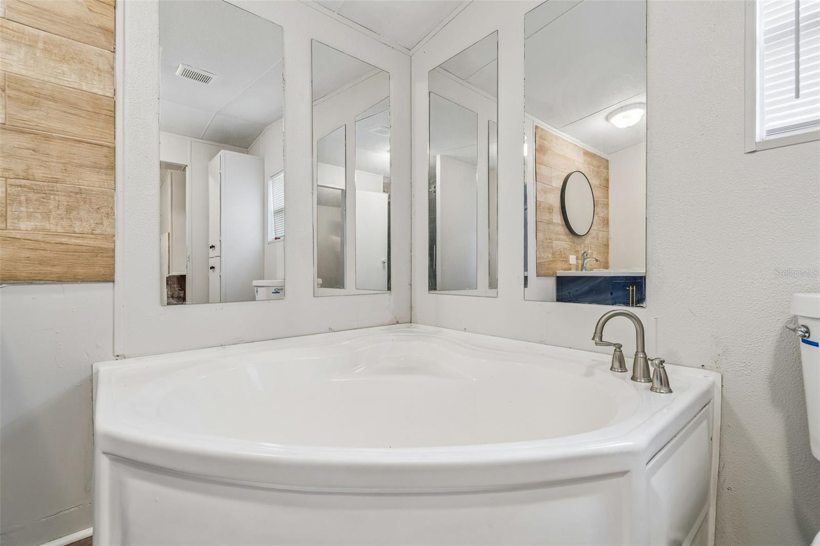 Image 13 of 26 For 5010 Ewell Road