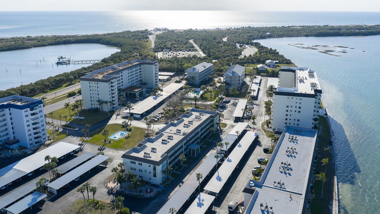 Image 37 of 41 For 8 Glencoe Place 104