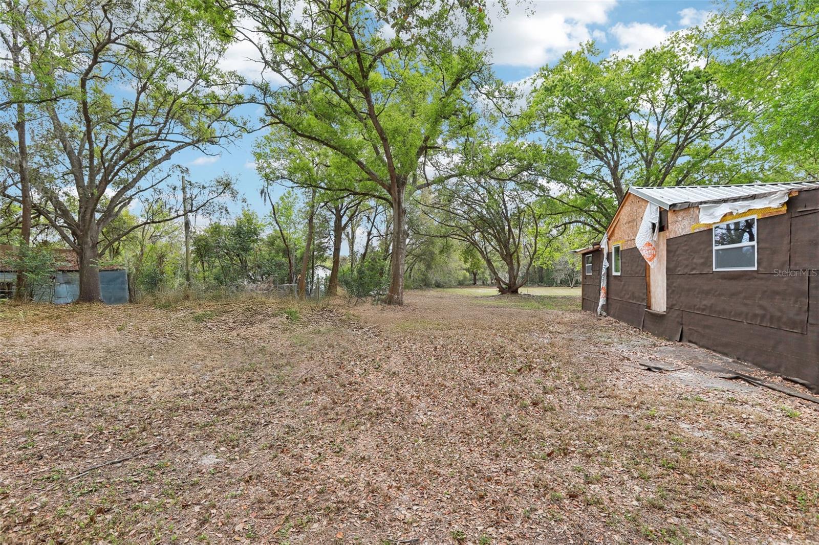 Image 13 of 17 For 35929 Valleybrook Avenue