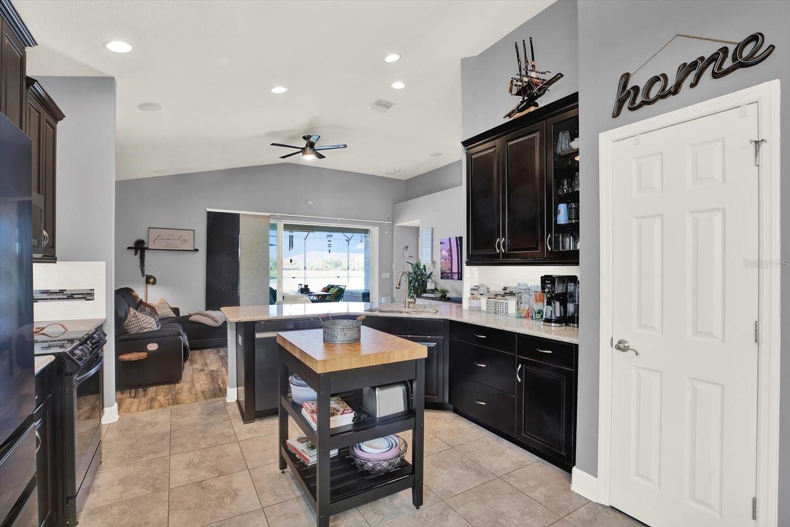 Image 13 of 61 For 7217 Blue Beech Drive